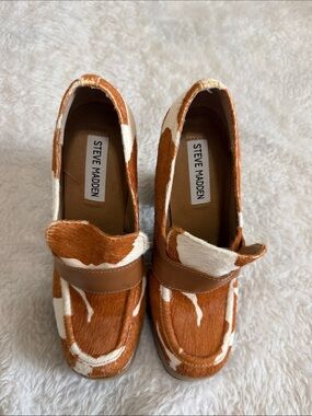 Steve Madden Brown and White Cowhide